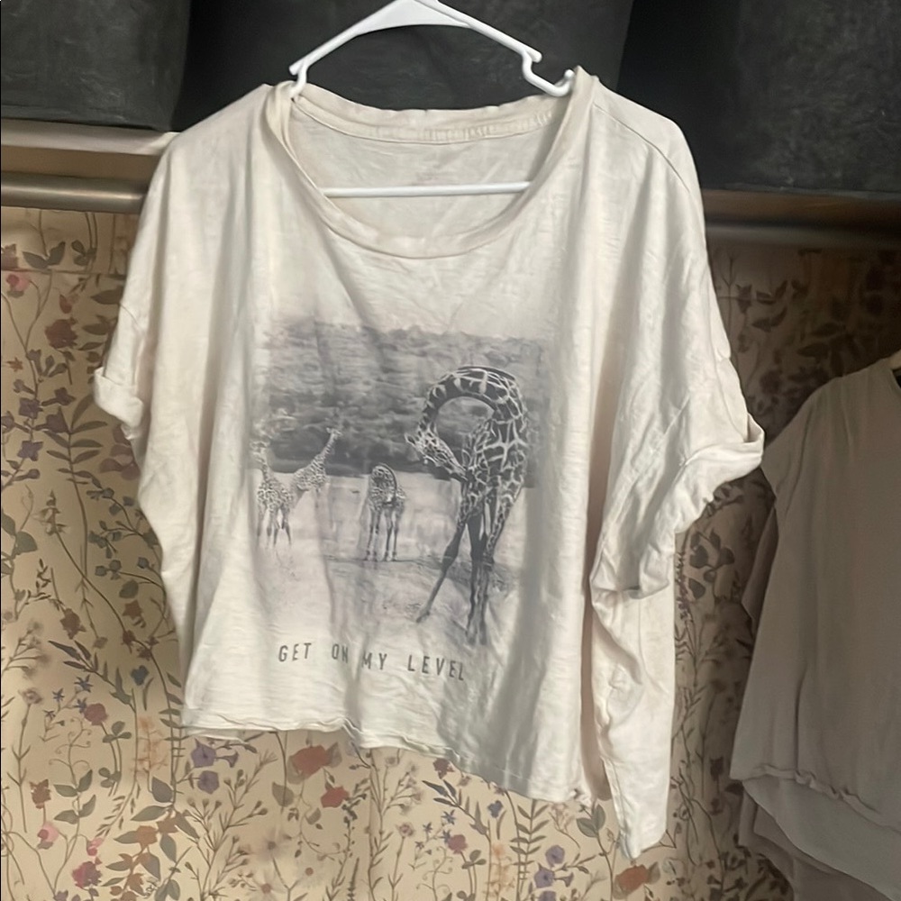 Aerie Cream Graphic Crop Top
